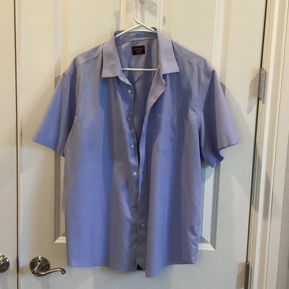 UNTUCKit Men's Casual Light Blue Button Down Shirt